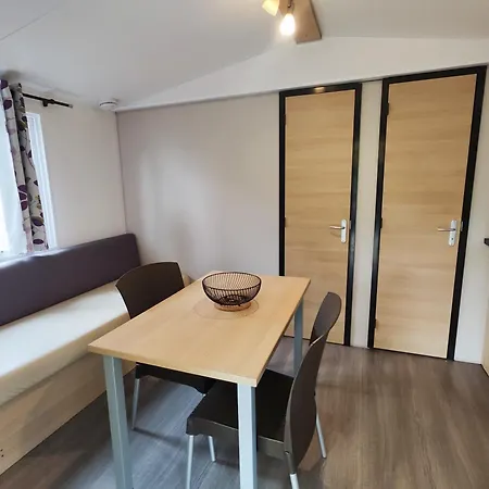 Camping Roc De L'Arche Espalion Exterior foto