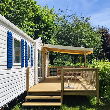 Camping Roc De L'Arche Espalion Exterior foto